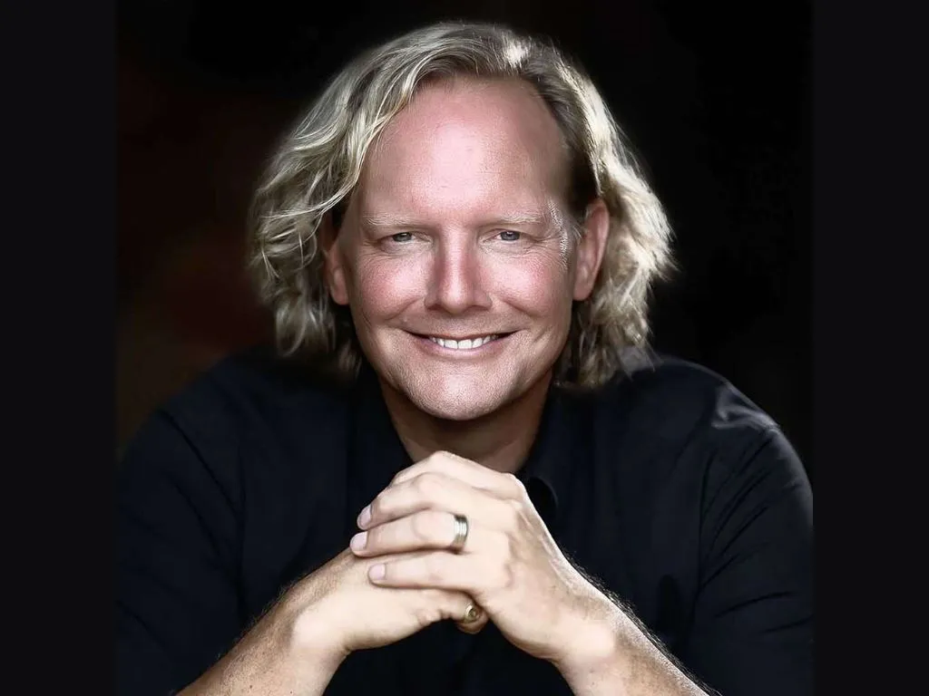 Jonathan Torrens